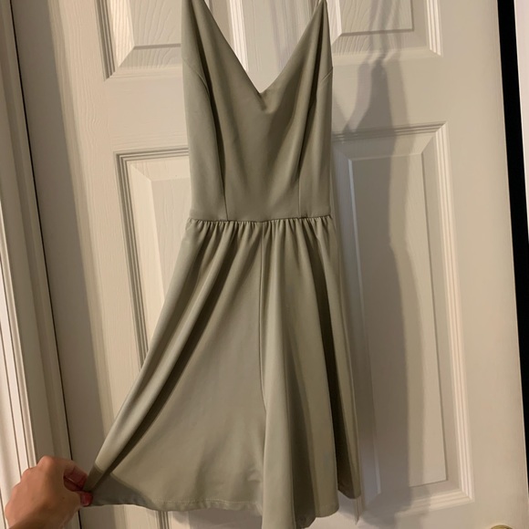 Molly Green romper - Picture 2 of 3